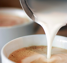 Acessório para criar espuma de leite